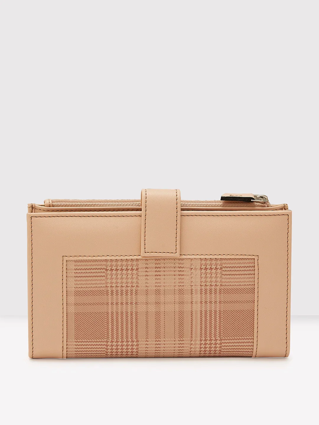 Caprese Avery Large Blush Bifold Wallet - Image 4