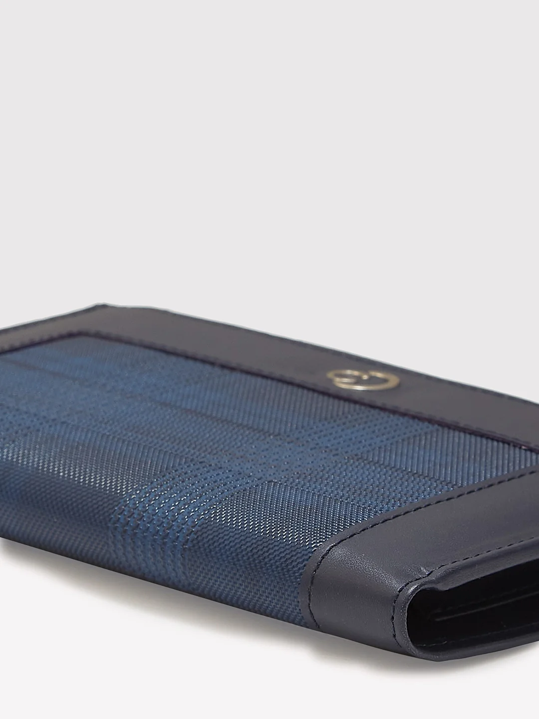 Caprese Avery Large Navy Bifold Wallet - Image 5
