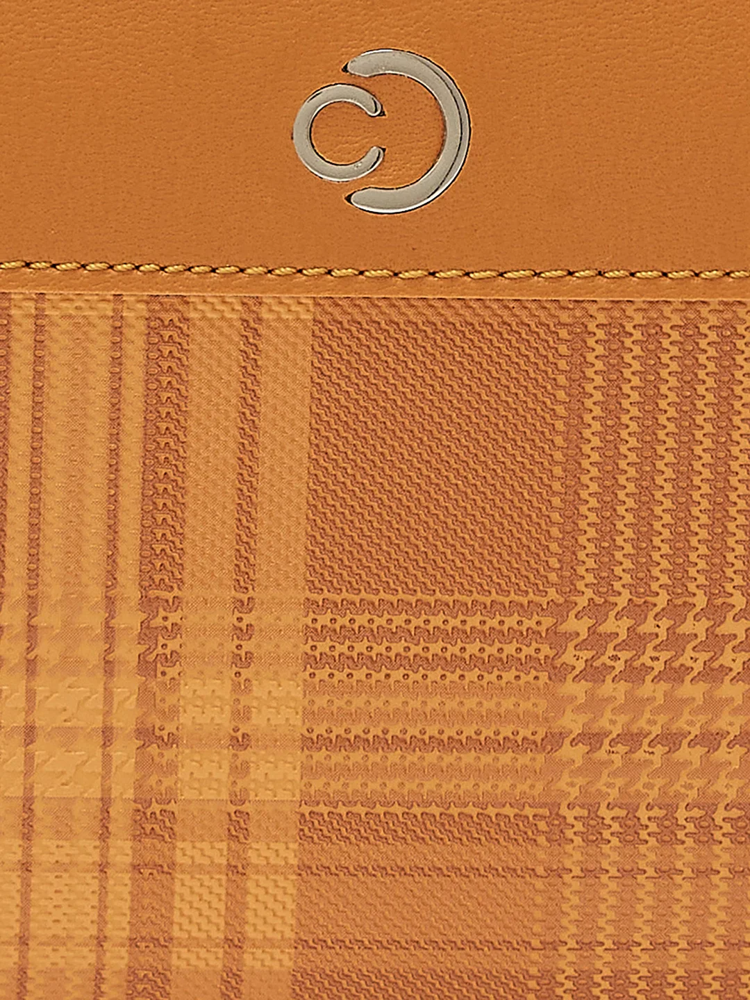 Caprese Avery Large Tan Bifold Wallet - Image 7
