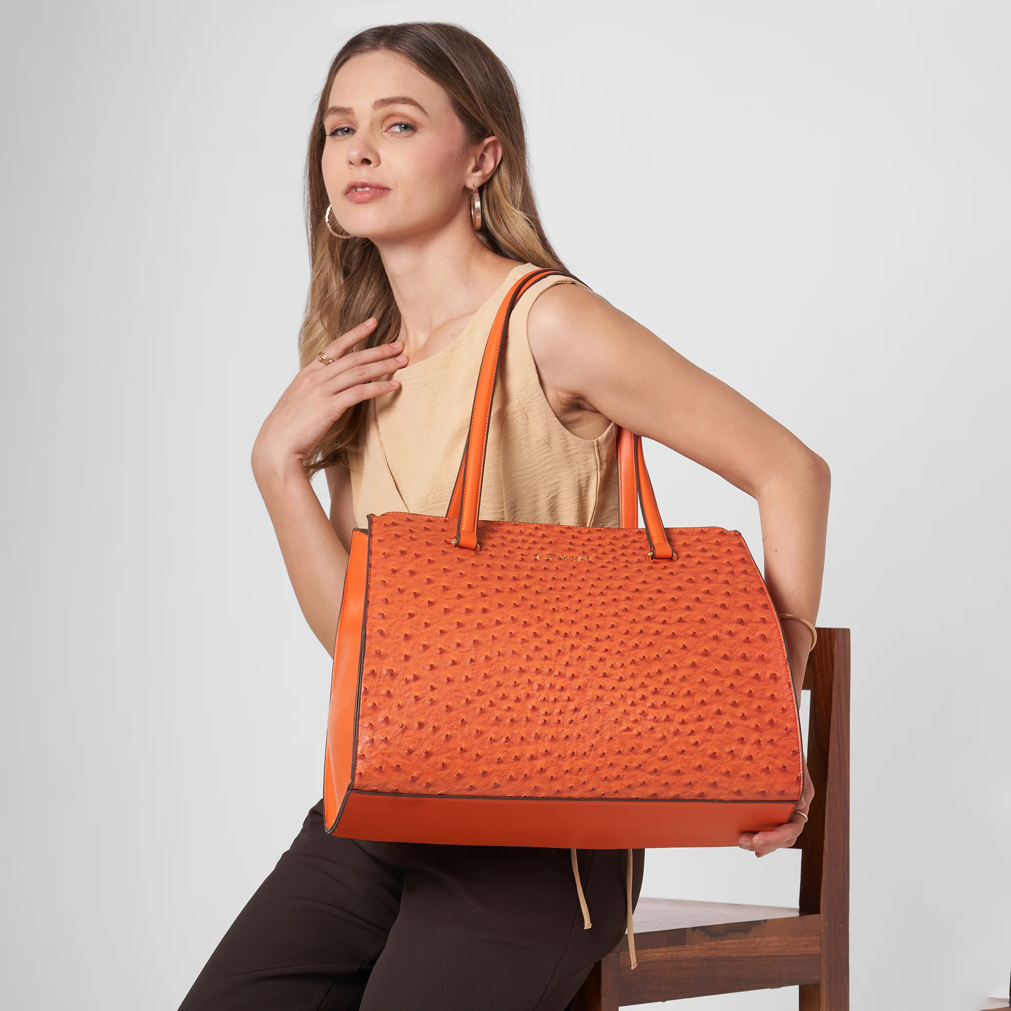Caprese  Britney X Large Intense Rust Laptop Tote Bag - Image 10