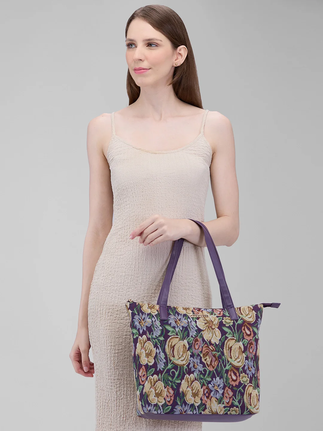 Caprese Callan Medium Navy Tote Bag - Image 2