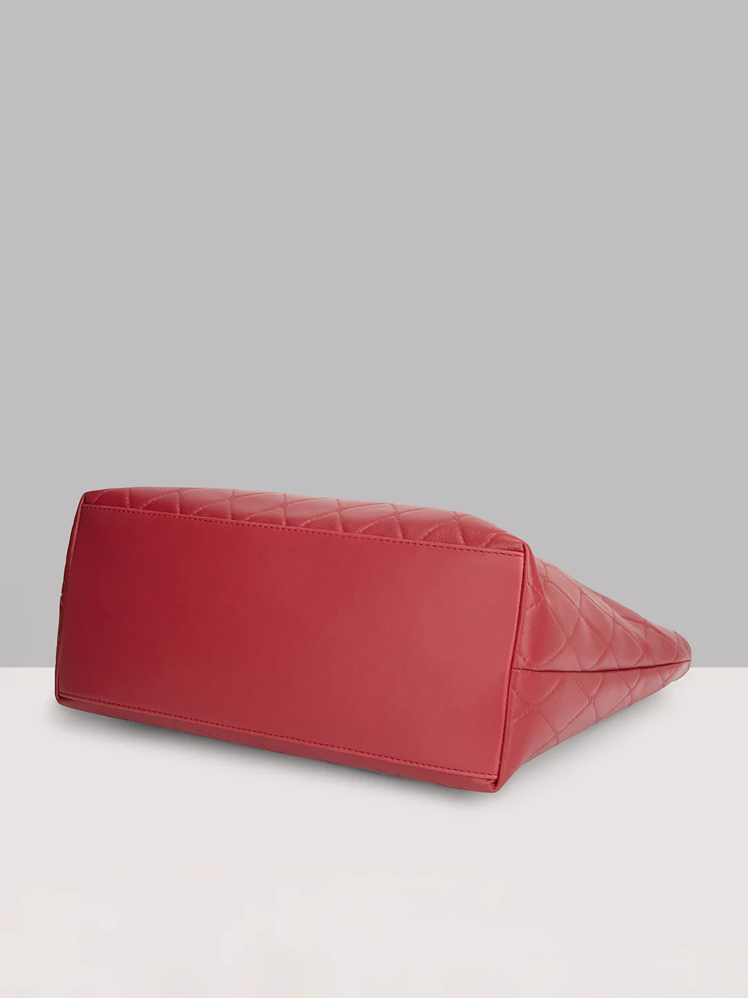 Caprese Claudiaa Large Cherry Red Tote Bag - Image 6