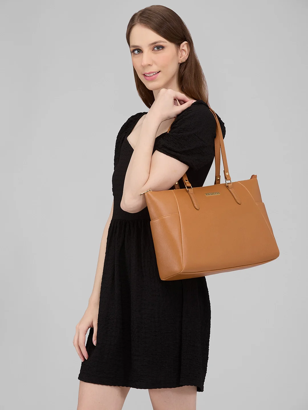 Caprese Eleana Large Tan Laptop Tote Bag - Image 12