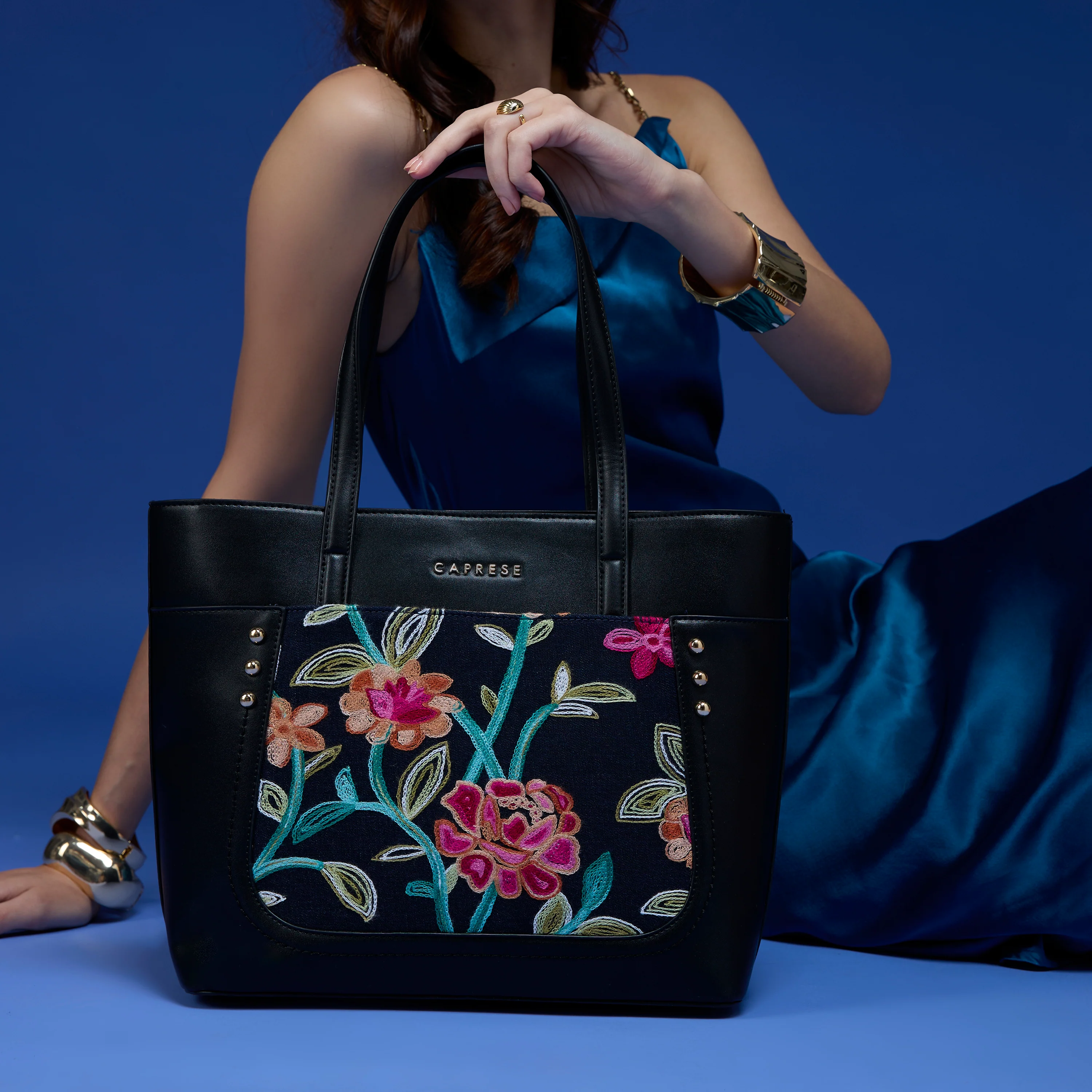 Caprese Elsa Large Black Tote Bag - Image 2