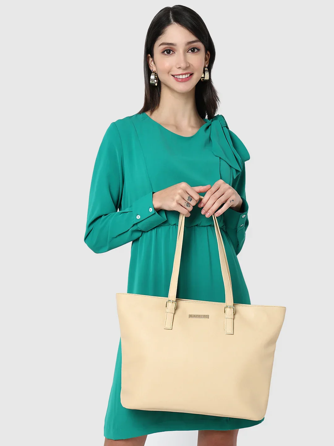 Caprese Holden Medium Beige Tote Bag - Image 9