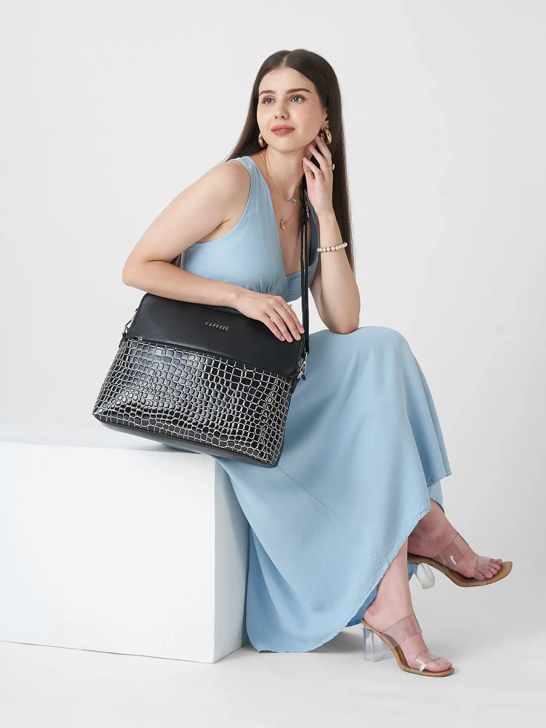 Caprese Lily Large Black / Silver
Laptop Bag - Image 10