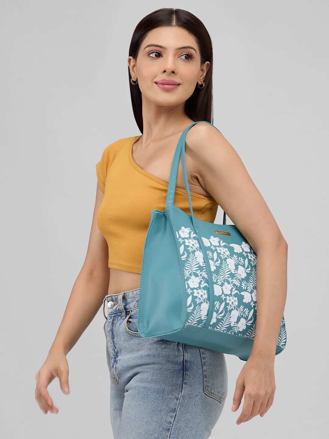 Caprese Lively Medium B Green Tote Bag - Image 9