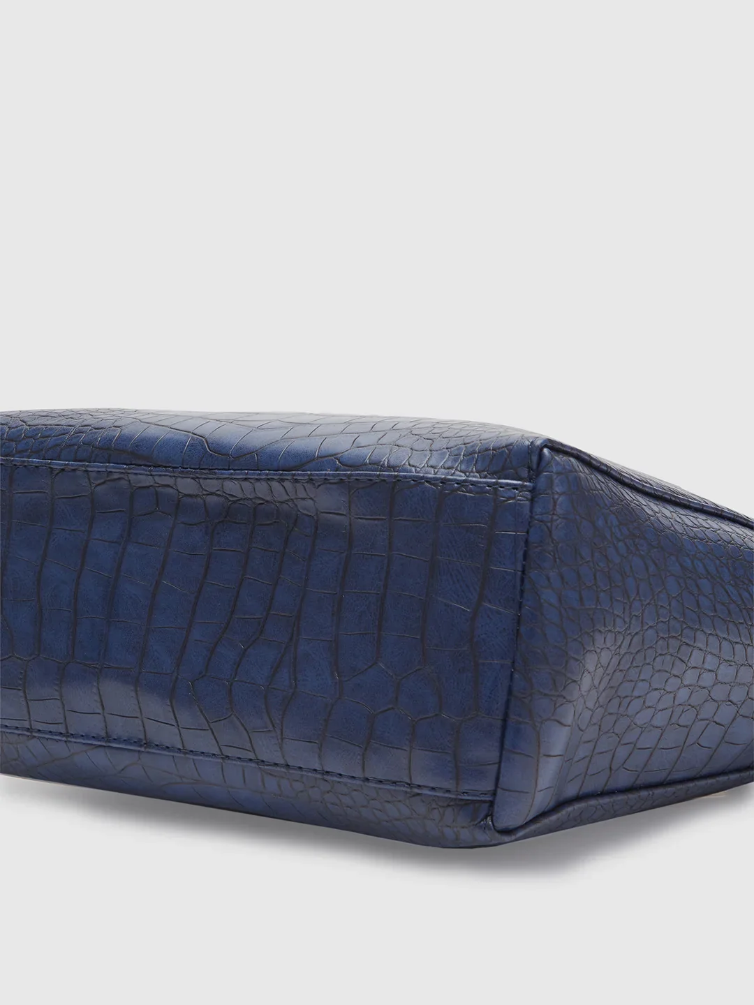 Caprese Luciana Medium Navy Tote Bag - Image 9