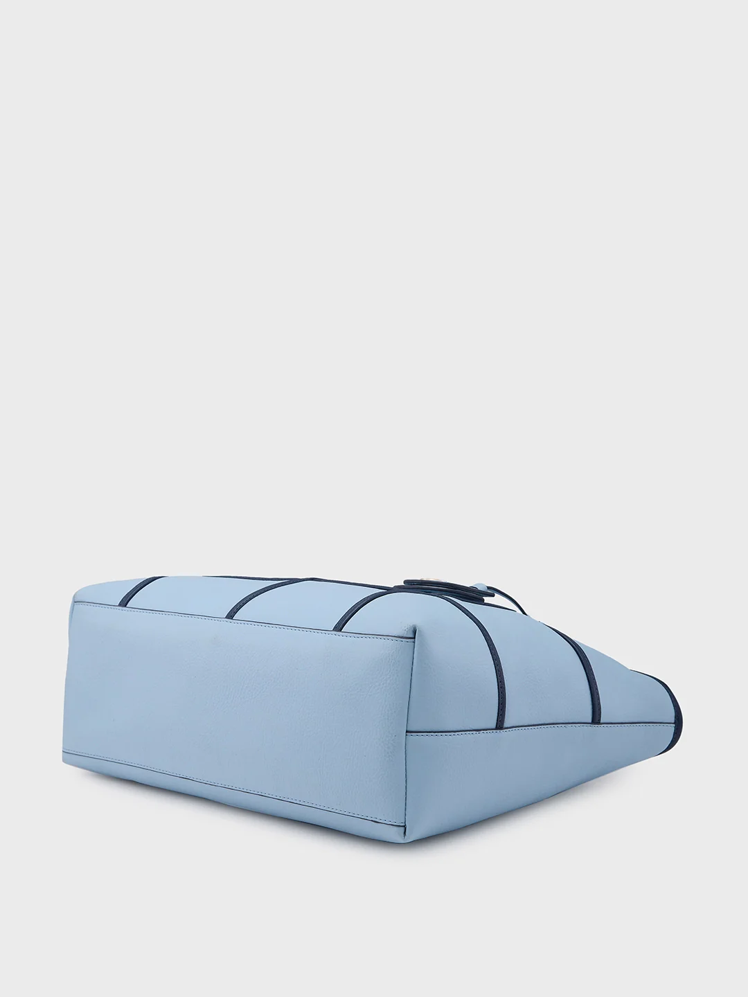 Caprese Modica Medium Powder Tote Bag - Image 6