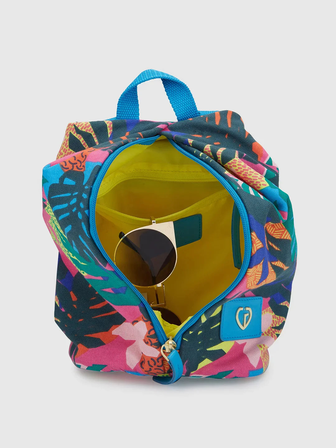 Caprese Octavia Small Fuchsia Backpack - Image 5