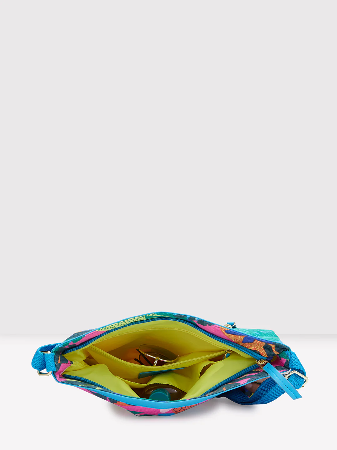 Caprese Octavia Large Fuchsia Sling Bag - Image 7