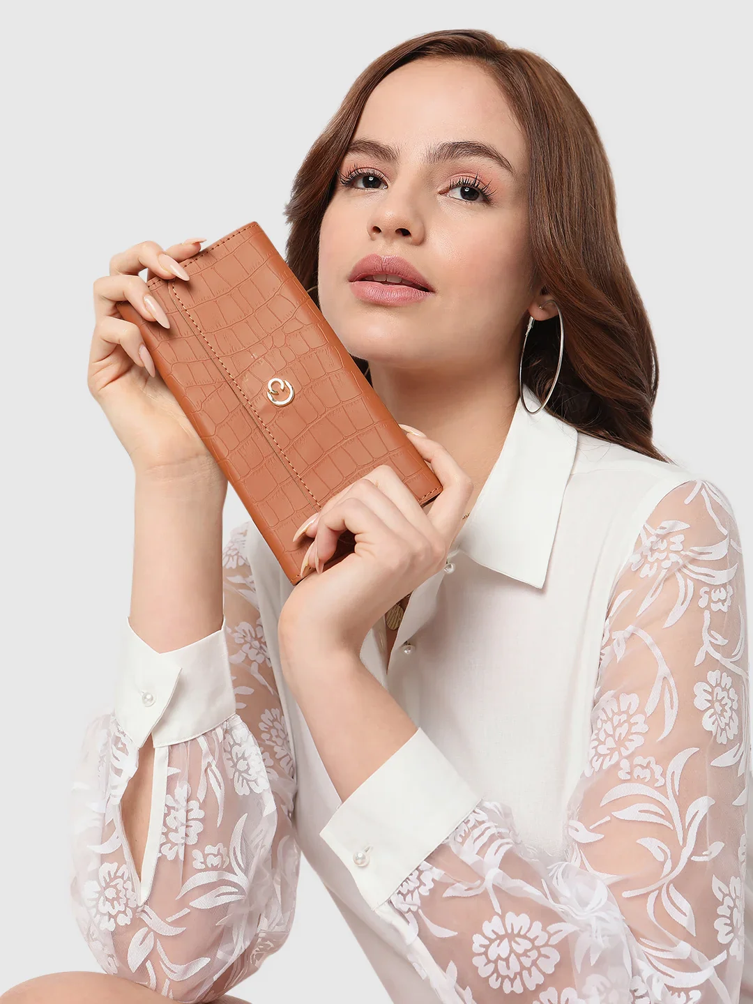 Caprese Paula Medium Tan Wallet - Image 3