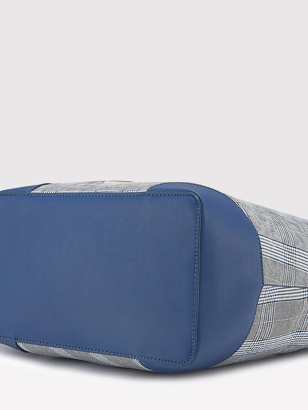 Caprese Remi Large Navy Satchel Bag - Image 9