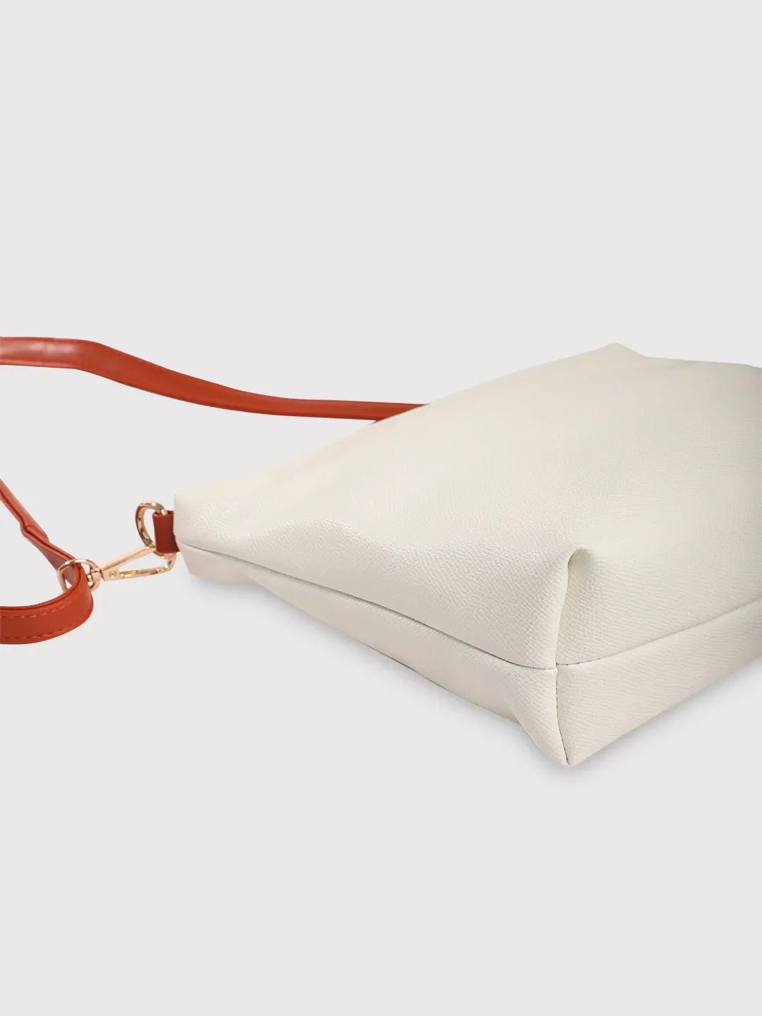 Caprese Riga Large White Tote Bag - Image 11