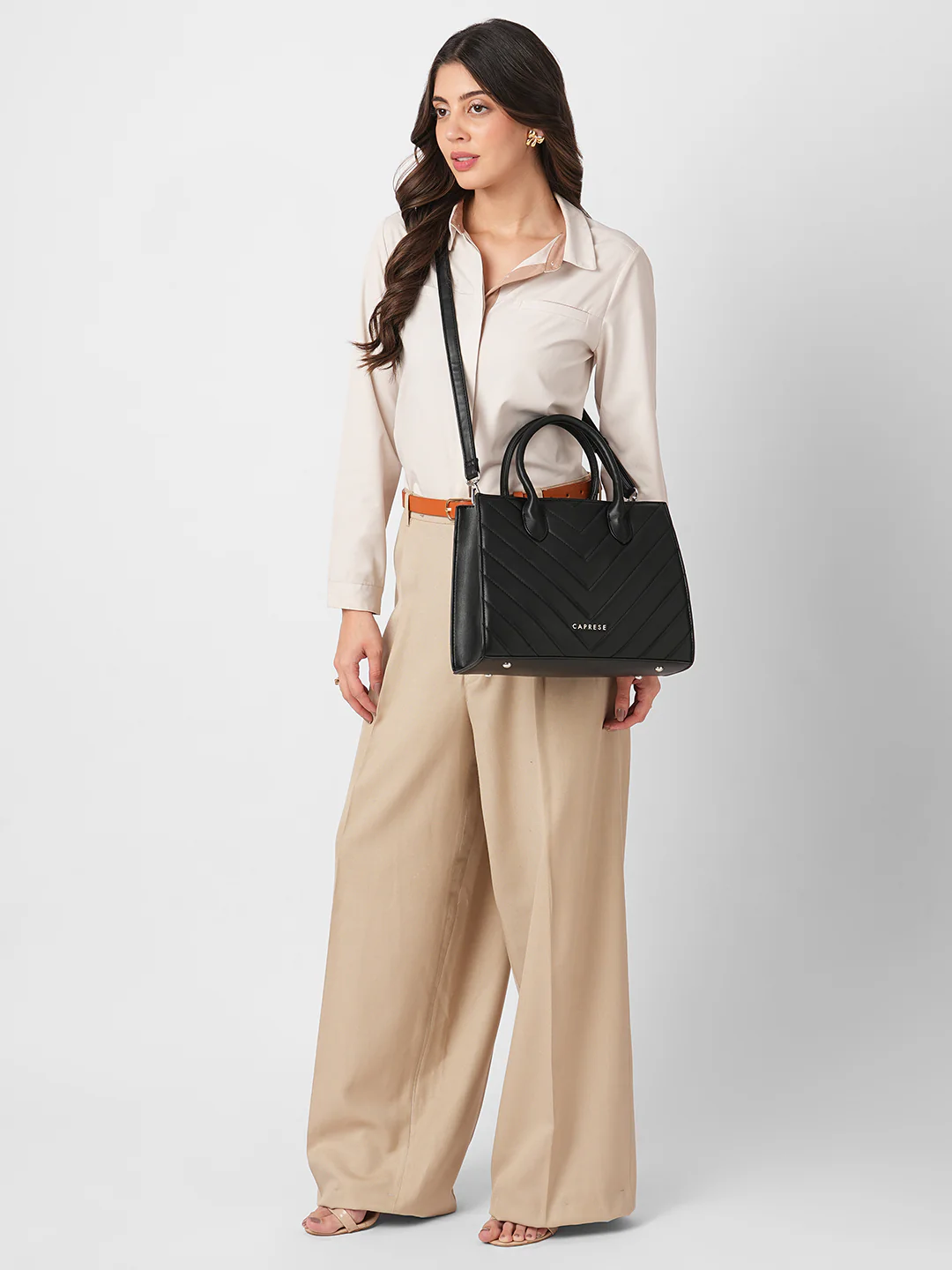 Caprese Riko Medium Black Satchel Bag - Image 3