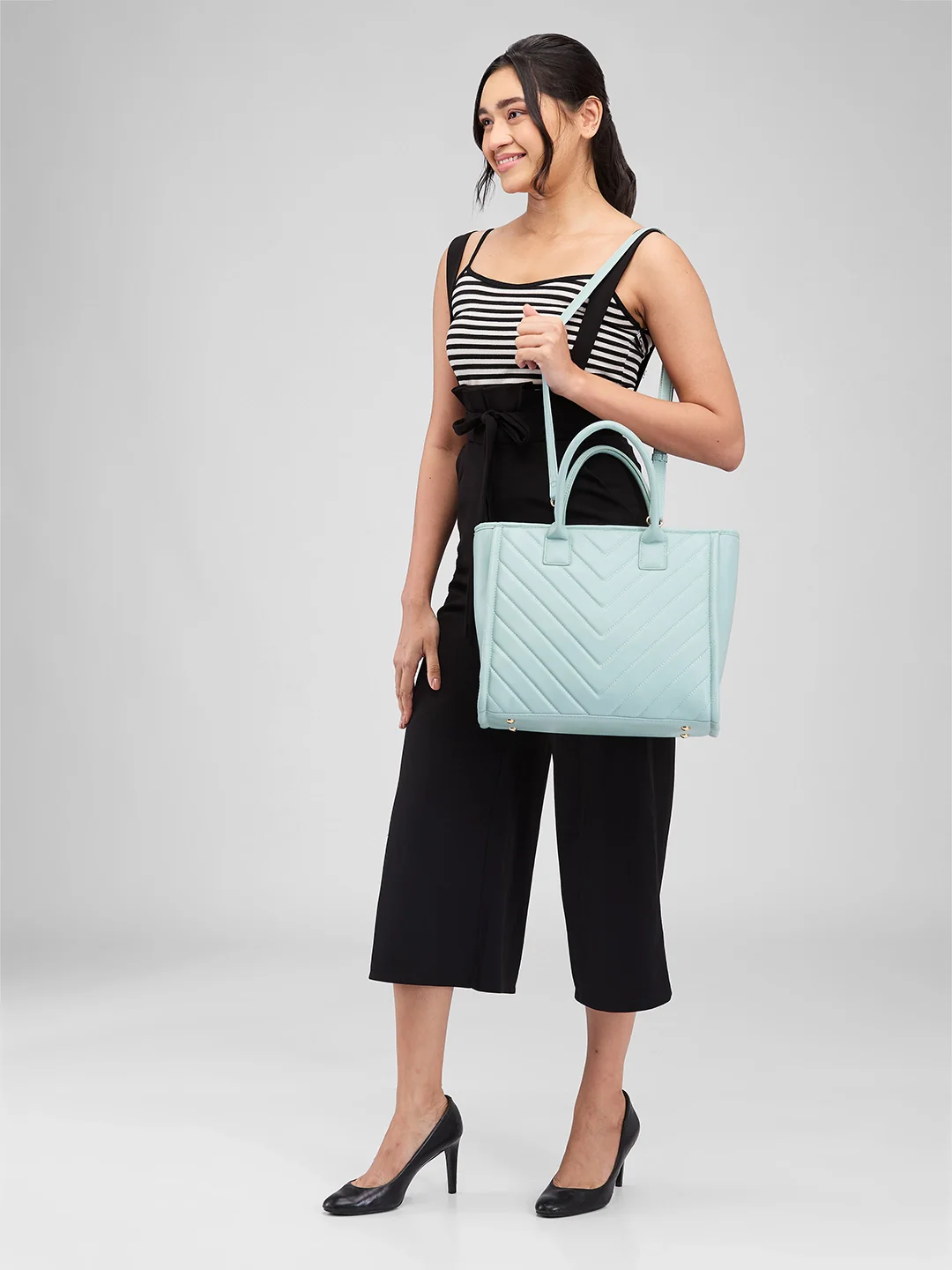 Caprese Riko Medium Mint Tote Bag - Image 2