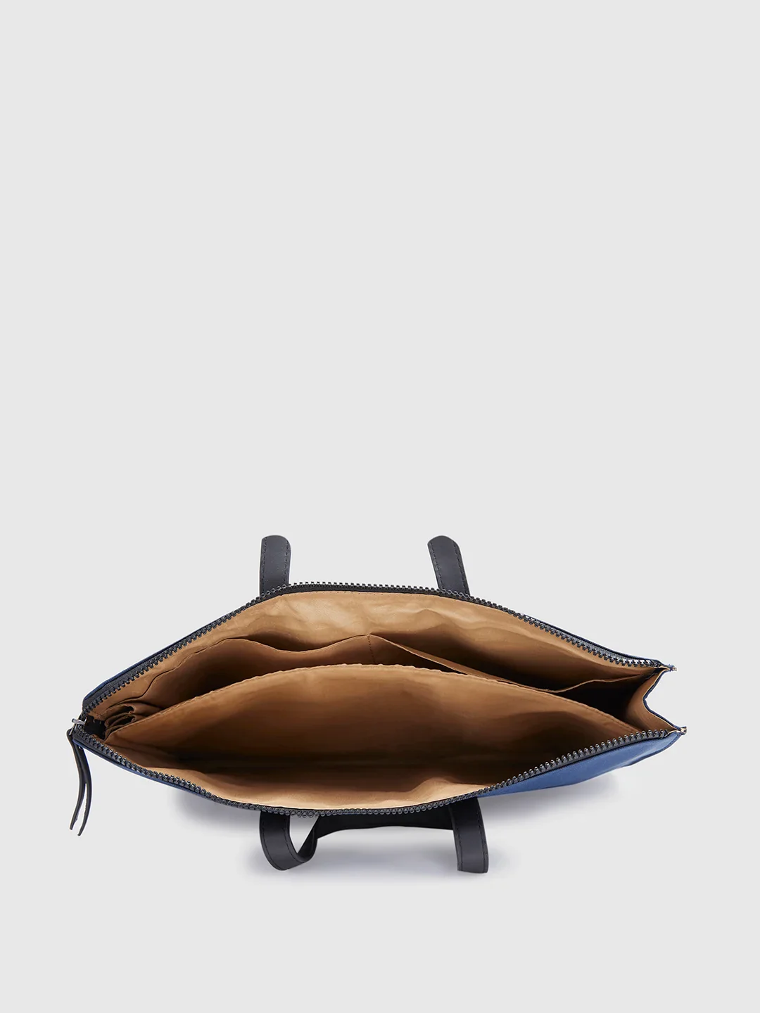 Caprese Rogue Large Navy Laptop Sleeve - Image 9