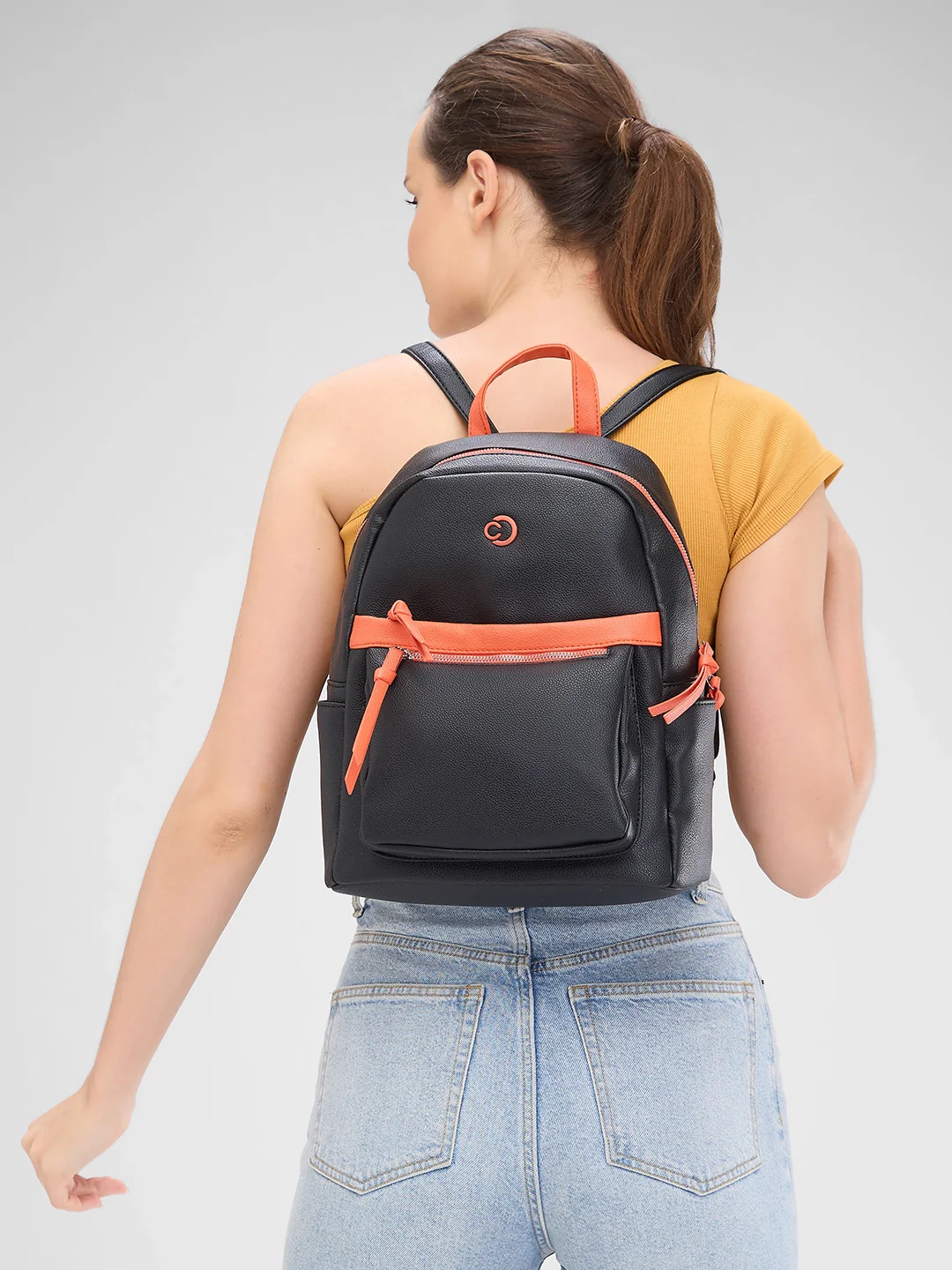 Caprese Sia Medium Black Fashion Backpack - Image 2