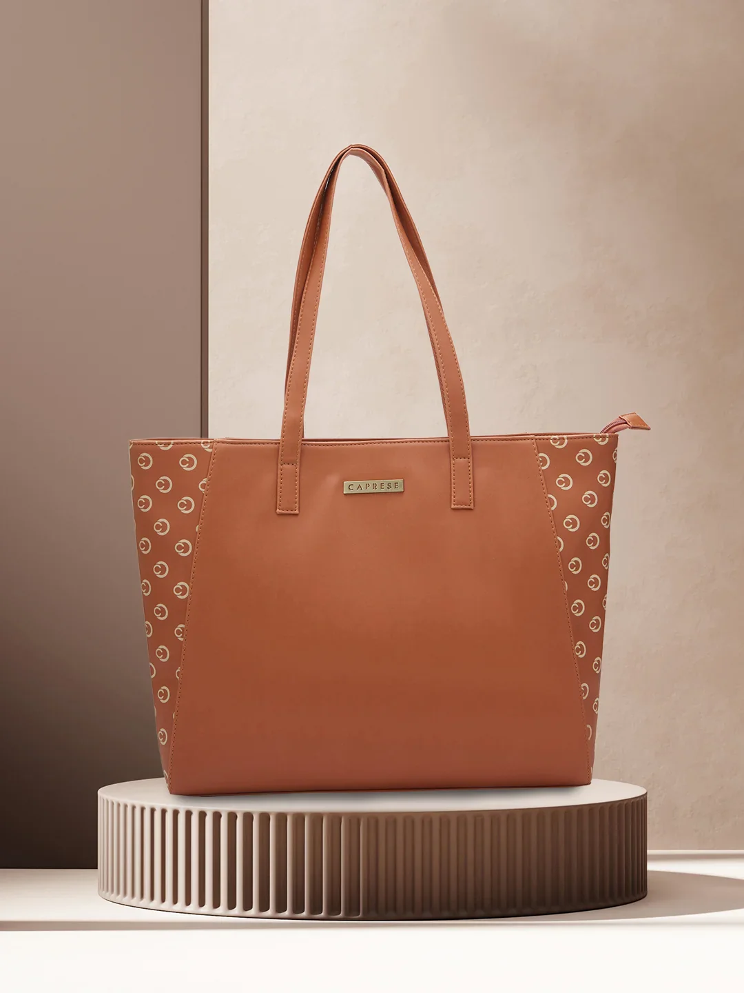 Caprese Siesta Medium Tan Tote Bag - Image 2