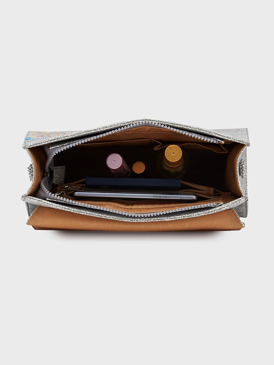 Caprese Splash Medium Beige Satchel - Image 8