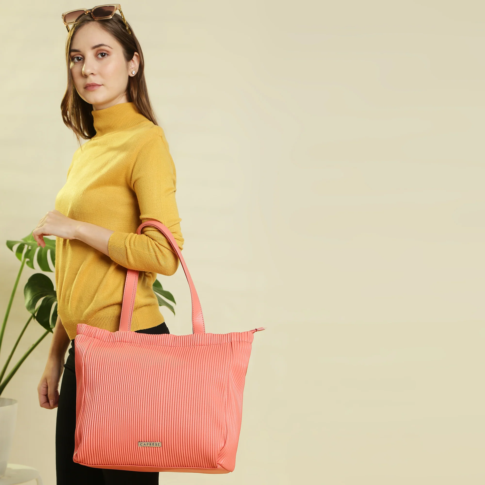 Caprese Symona Large Coral Tote Bag - Image 2