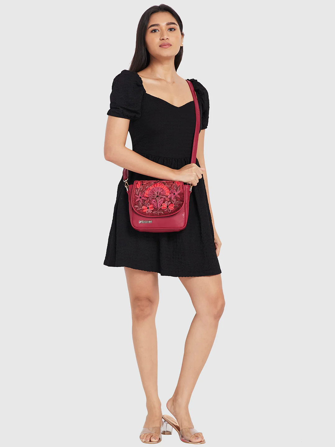 Caprese Tresna Large Maroon Sling Bag - Image 4