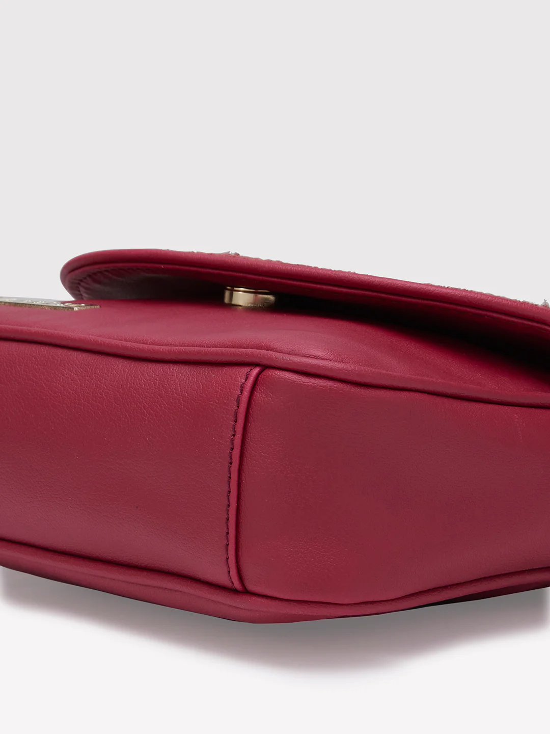 Caprese Tresna Large Maroon Sling Bag - Image 7
