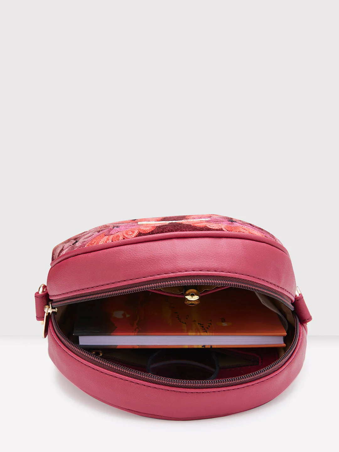 Caprese Tresna Medium Maroon Sling Bag - Image 6