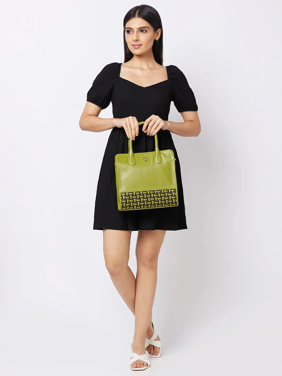 Caprese Zeta Medium Olive Tote Bag - Image 13