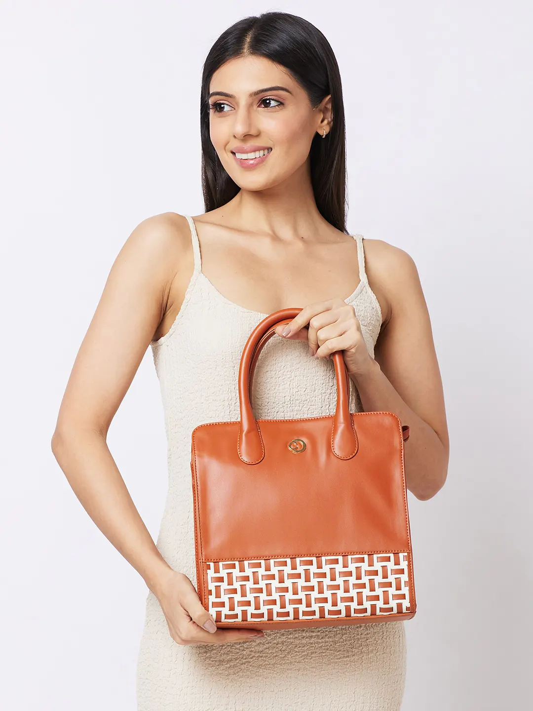 Caprese Zeta Medium Tan Tote Bag - Image 11